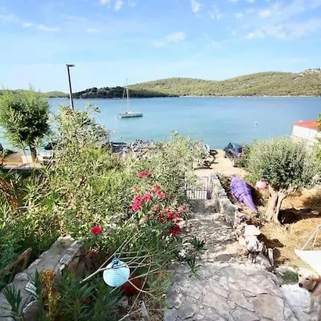 Small House At Seafront Holiday home *