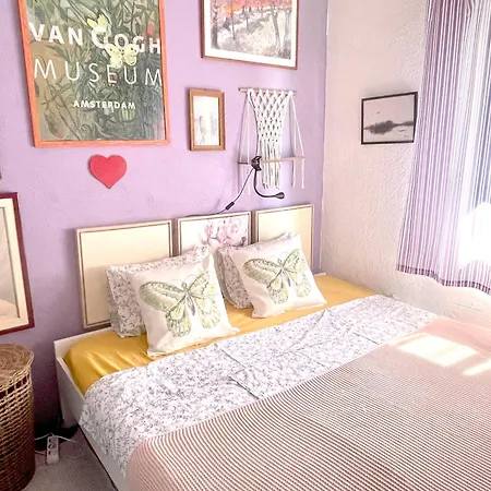 Small House At Seafront Semesterbostad Tisno