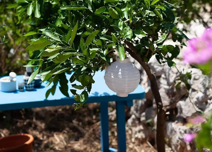 Small House At Seafront Semesterbostad *