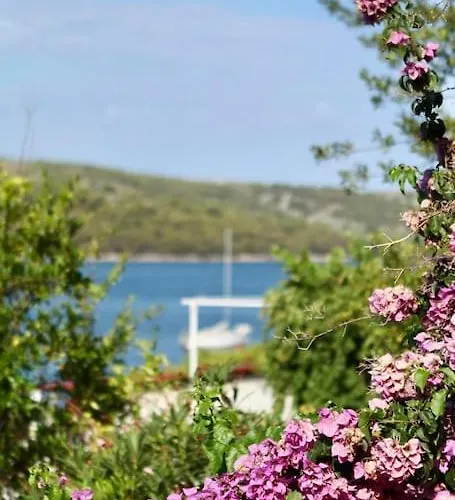 Small House At Seafront Tisno
