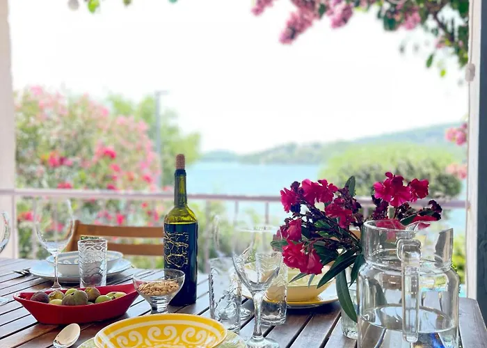 Small House At Seafront Tisno